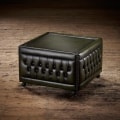 pouf-capitonné-avec-plateau